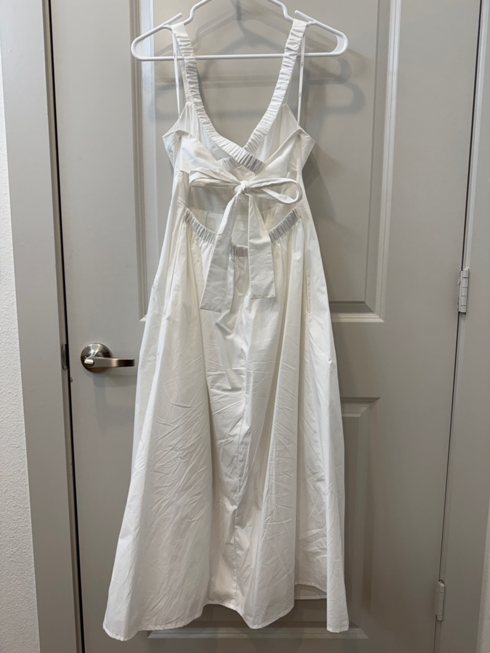 Lulu's White V-Neck Midi Pleated Sundress - Picture 2 of 6